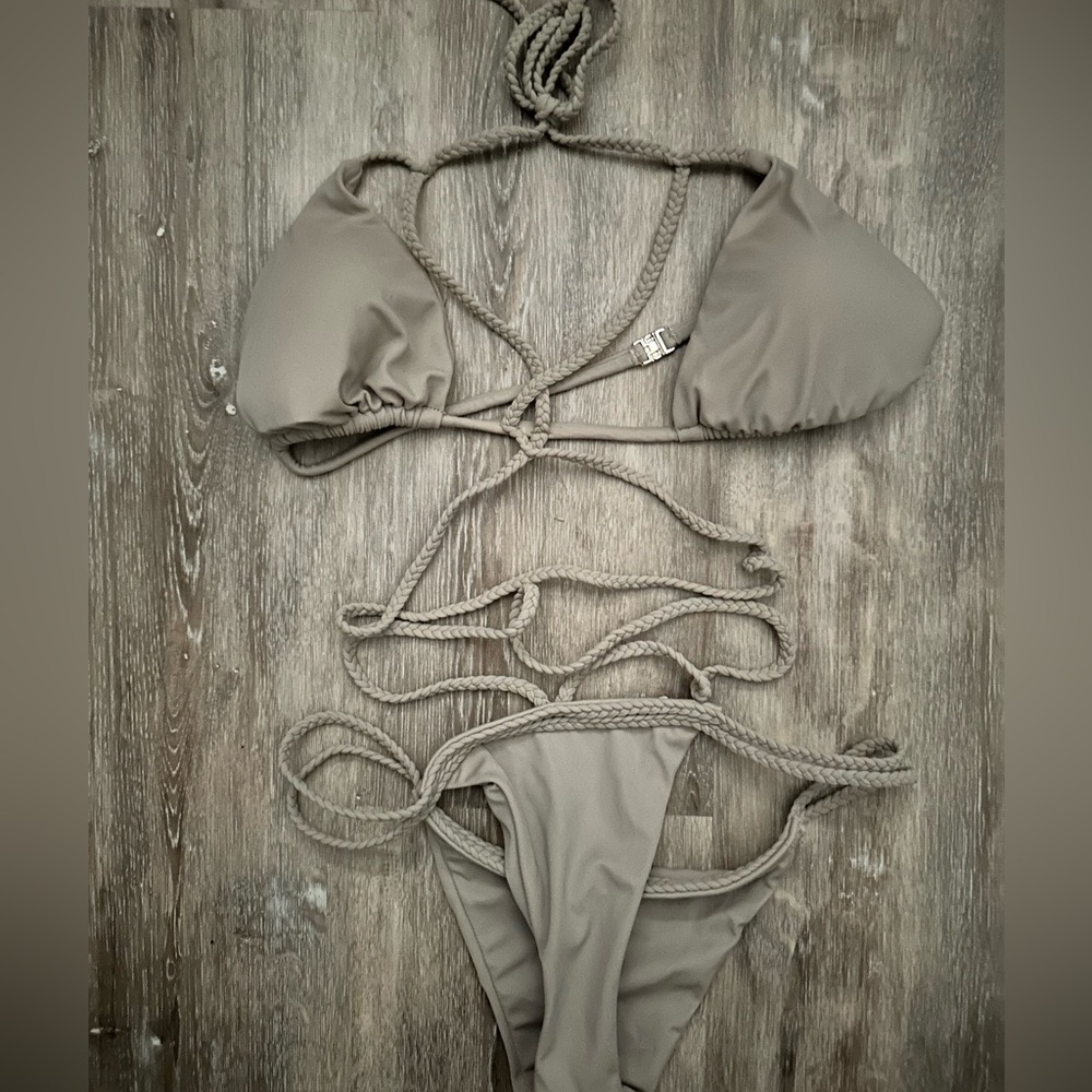 Pulmeria swimsuit. Medium.